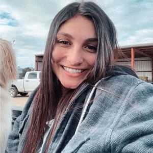 Meet your Posher, Alyssa